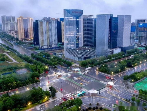 龙小湖投资进化论 人潮即是钱潮，星图瑞阁兴引领财富未来